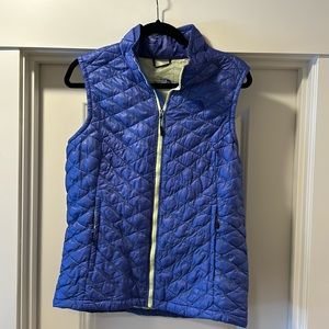 The North Face theroball vest blue/green